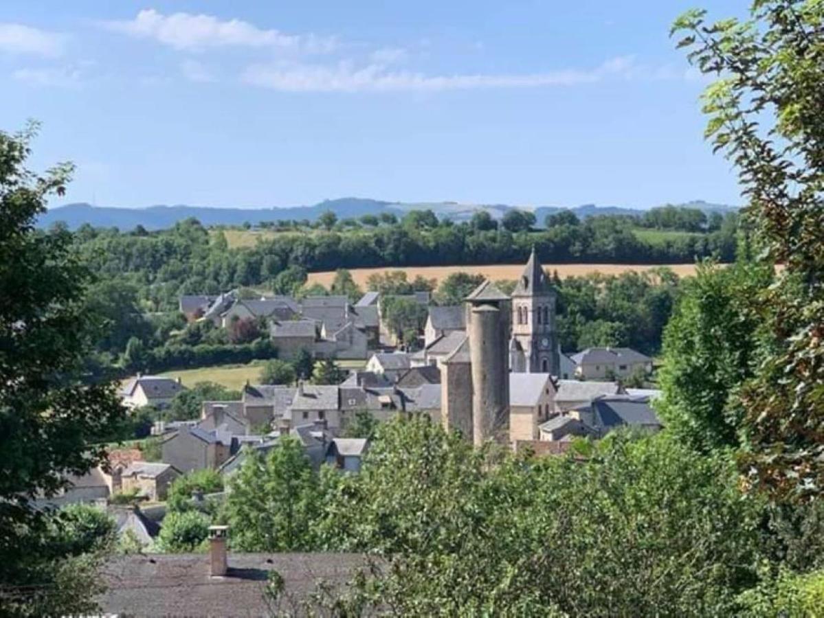 Le Gite De La Vieille Eglise De Coussergues 외부 사진